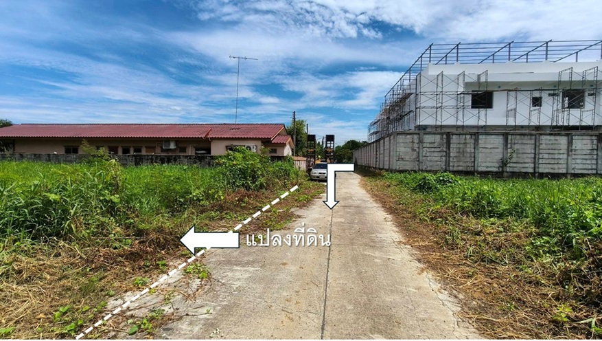 ขายที่ดินนครปฐม ซอยสามพราน 12/2 แปลงสวย ผังสีชมพู 8 ไร่ 79 ตรว ทำเลทองใกล้ชุมชน ฝั่งตรงข้ามโลตัสสามพราน เข้าซอยจากถนนเพชรเกษมเพียง 650 เมตร!