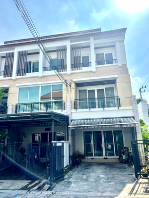 เช่าทาวน์โฮม วิทยาลัยสิ่งแวดล้อม : *มาใหม่*ให้เช่าบ้านกลางเมืองลาดพร้าว เสนา2