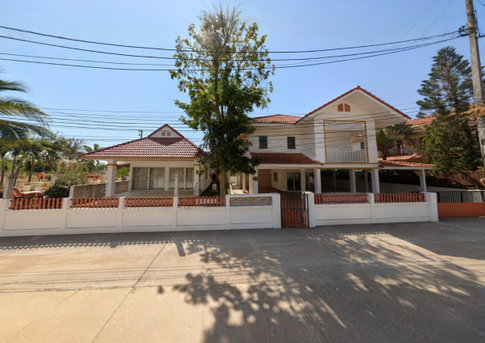 บ้านเดี่ยวแถมเรือนรับรอง สมบูรณ์ทรัพย์ ถนนเหล่านาดี ขอนแก่น 103 ตรว.  4.2 ล้าน