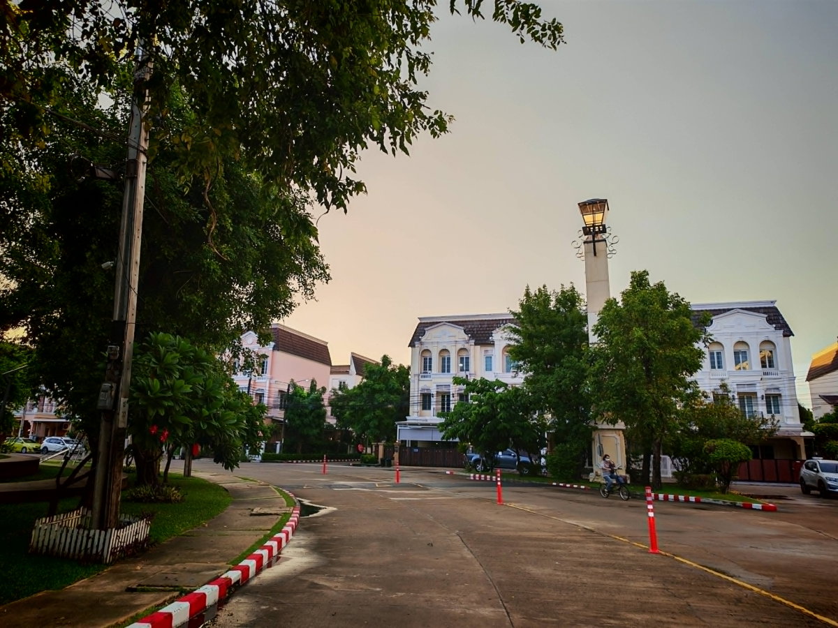รูป ให้เช่าบ้านสวน 5 ห้องนอน ใกล้ สาทร-BTS บางหว้า - รูปที่ 15/19