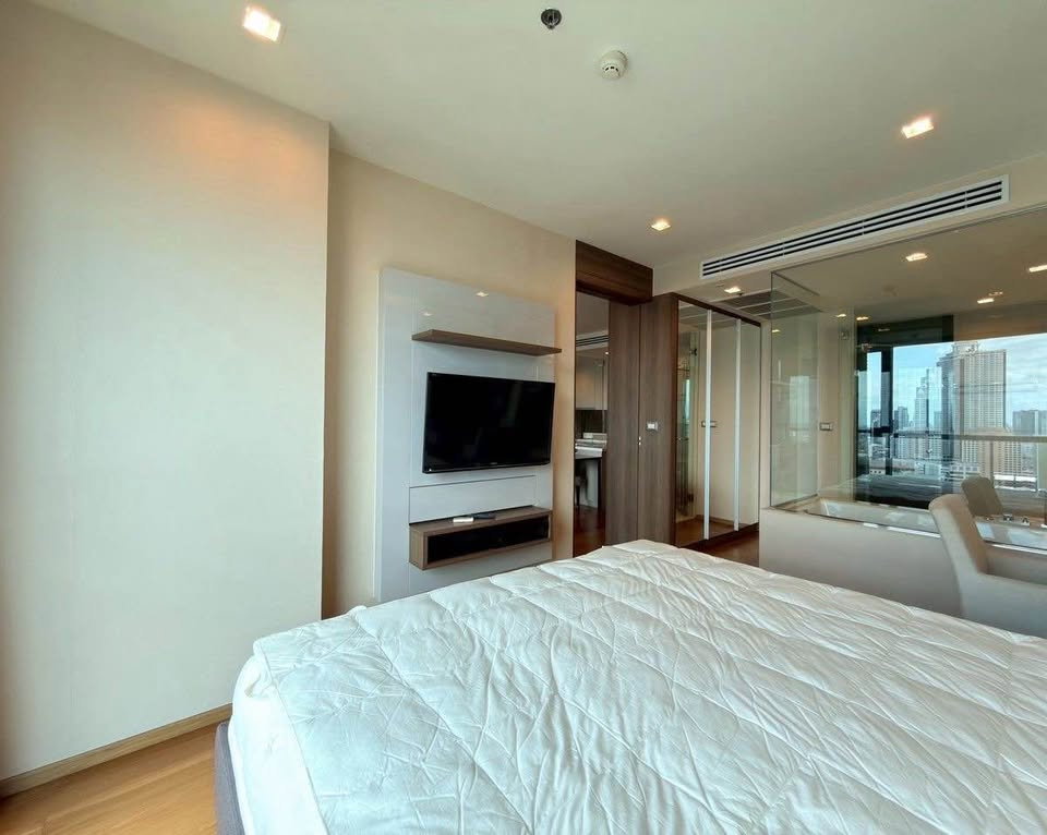 ให้เช่าคอนโด   The Address sathorn 12 __ 1 ห้องนอน __50 ตรม.
