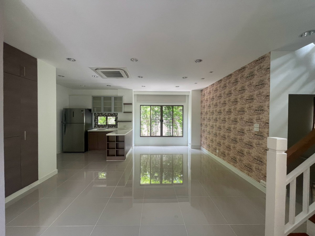 รูป ให้เช่า 4 ห้องนอน 108 ตร.ว พร้อมเข้าอยู่ -- โทรด่วน 094-641-5974 - รูปที่ 15/23