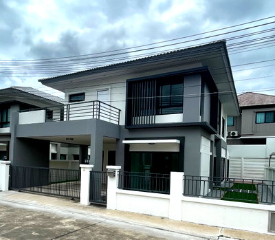 บ้านเดี่ยว ชลบุรี : ขาย**บ้านรีโนเวทใหม่** The Complete Sriracha 