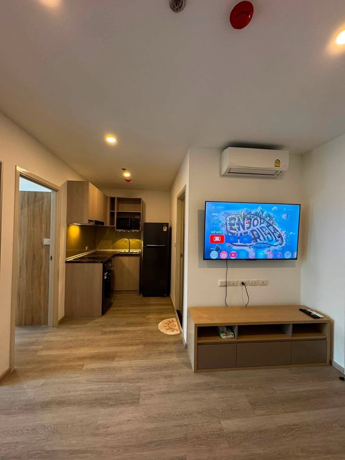 picture  Elio Sathorn -              Wutthakat - 3/13