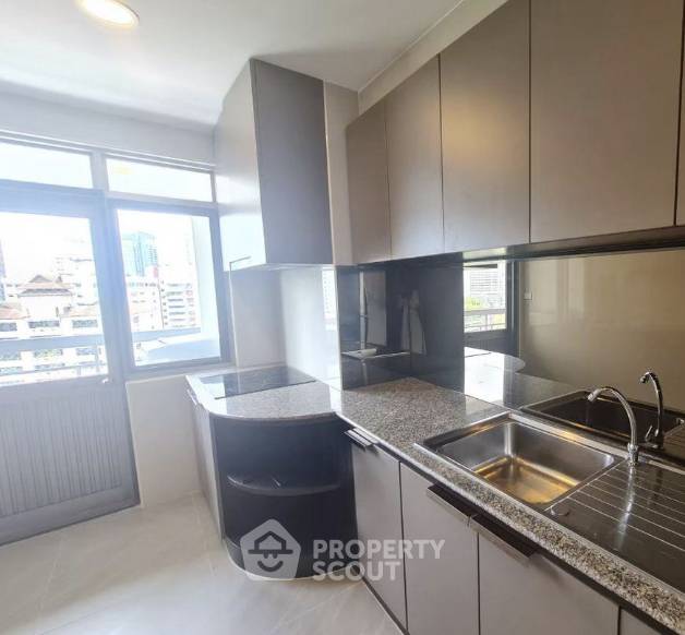 picture 3-BR Royal Castle Sukhumvit Near BTS Phrom Phong (ID 3132507) - 8/15