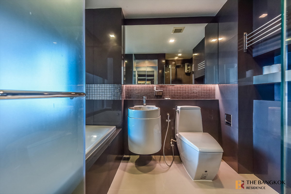 รูป RHYTHM Sathorn 🛋️ ทำเลสาทร ใกล้ BTS สะพานตากสิน เชื่อมต่อ CBD สะดวก  - รูปที่ 11/13