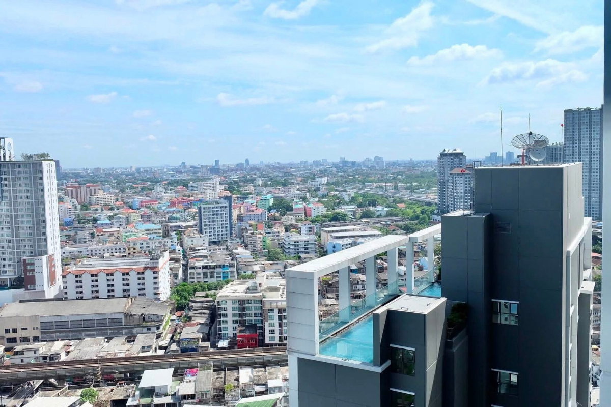 picture Life Sukhumvit                        48  - 8/10