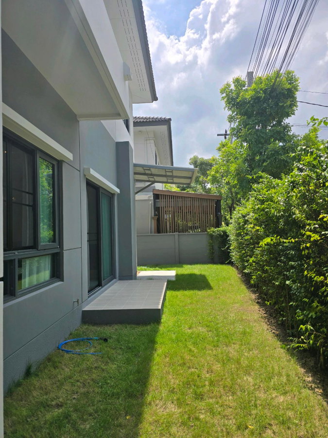 รูป ให้เช่า บ้านเดี่ยว CENTRO Vibhavadi ** 79,000 บ./ด. ** ที่ดิน 63 ตร.ว. พท. ใช้สอย 274 ตร.ม. 4ห้องนอน 6ห้องน้ำ 3ที่จอดรถ - รูปที่ 3/45