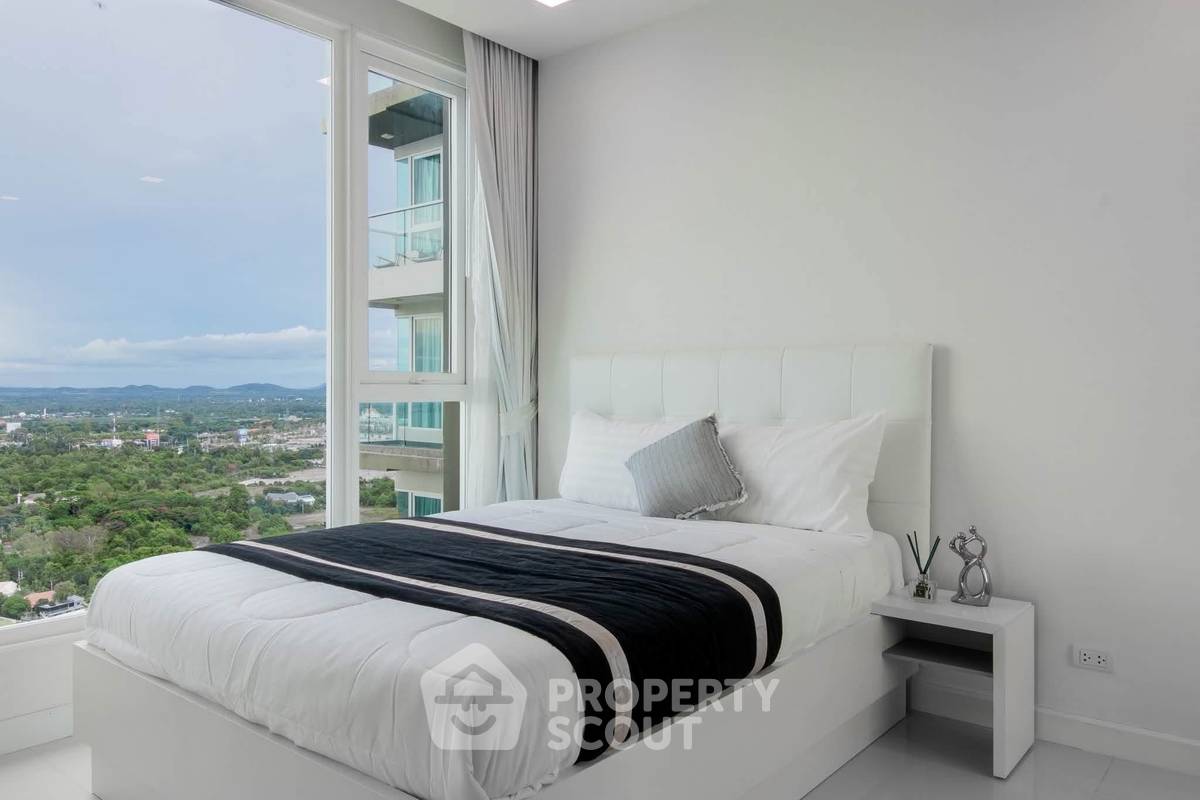 picture High-Floor 3-BR 190 Sqm Condo at Del Mare, Bangsaray (ID 2713399) - 8/10
