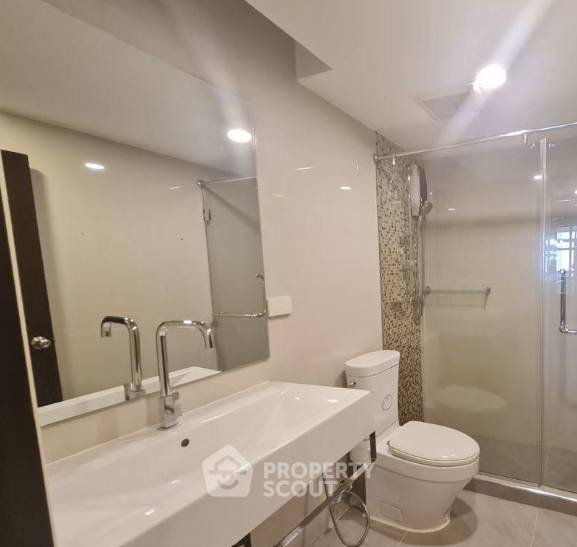 picture 3-BR Royal Castle Sukhumvit Near BTS Phrom Phong (ID 3132507) - 2/15