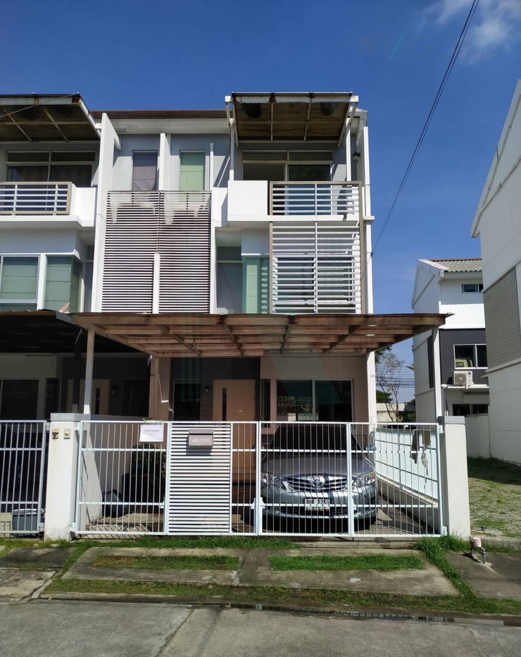 รูป 📌 ให้เช่าทาวน์เฮาส์ 3 ชั้น บ้านใหม่ พระราม 9 – ศรีนครินทร์ 3 ห้องนอน 3 ห้องน้ำ - รูปที่ 1/8