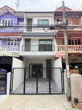 📌 ขายทาวน์เฮาส์ โครงการ สินทวี แกรนด์วิลเลจ 3 ชั้น 3 ห้องนอน 3 ห้องน้ำ