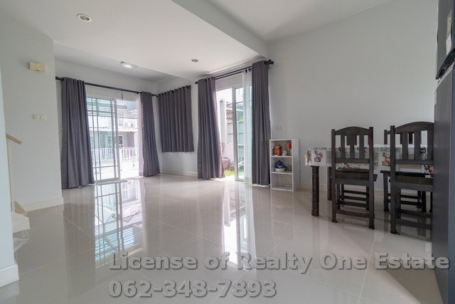รูป  [ให้เช่า] บ้านแฝดใหม่เอี่ยม! เดอะวิลเลจ แจ้งวัฒนะ-ติวานนท์ 3 นอน 2 จอด ทำเลดี พร้อมอยู่ - รูปที่ 4/12