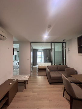 New room, Quiet building , 36 sqm in Ari 