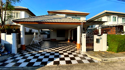 บ้านเดี่ยวให้เช่า : บ้านเดี๋ยว 2 ชั้น หลังใหญ่ใกล้เมืองทองธานี ซอยแจ้งวัฒนะ-ปากเกร็ด 41 ถนนแจ้งวัฒนะ ให้เช่า