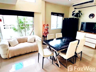 เช่าบ้านเดี่ยว ถนนเพชรบุรี กรุงเทพฯ : บ้านเดี่ยวให้เช่า 5 ห้องนอน ใน คลองตันเหนือ, กรุงเทพมหานคร 6677077