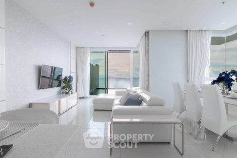 High-Floor 3-BR 190 Sqm Condo at Del Mare, Bangsaray (ID 2713399)