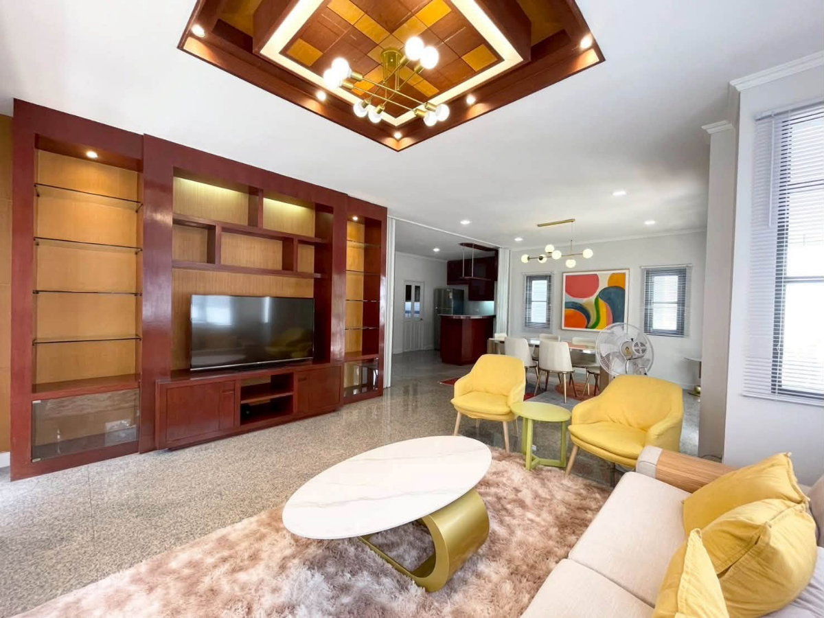 รูป ให้เช่า บ้านเดี่ยวรีโนเวทใหม่ บ้านกรองทอง พัฒนาการ 32 | ใกล้ทองหล่อ 5 กม. | Pet Friendly | ทำ Home Office ได้ - รูปที่ 8/20