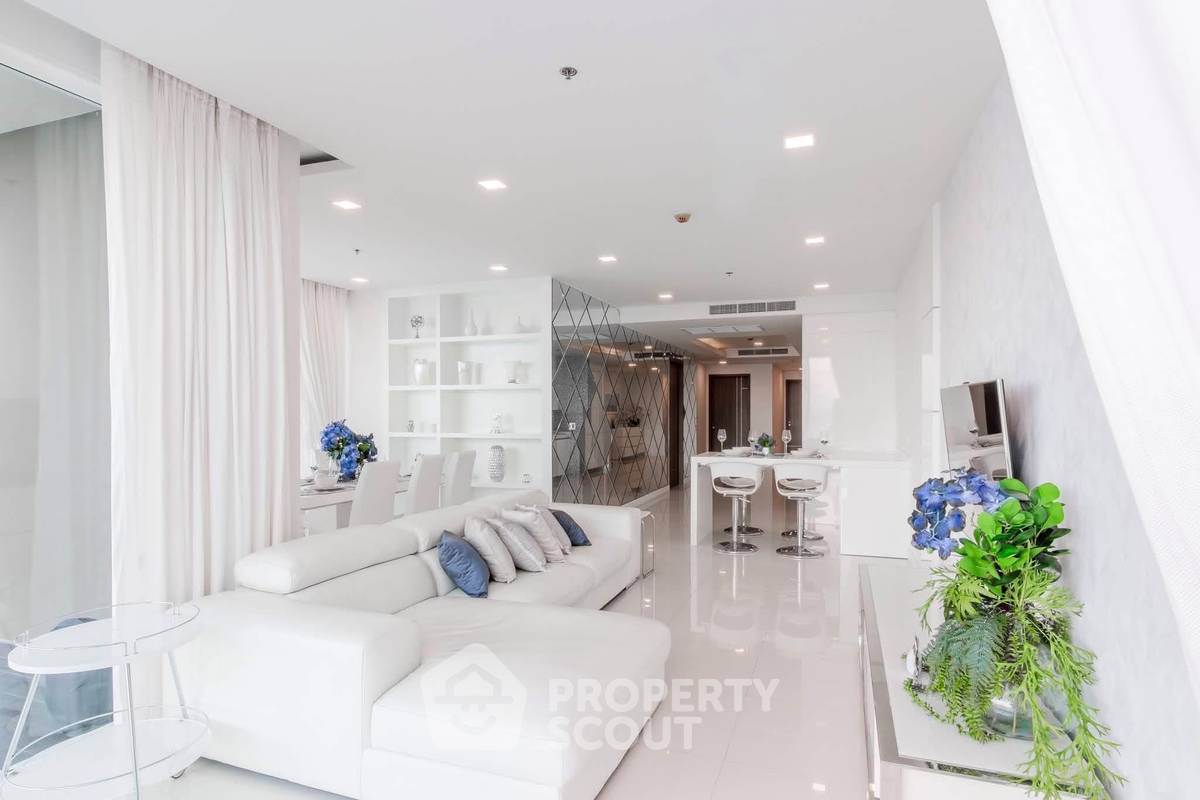 picture High-Floor 3-BR 190 Sqm Condo at Del Mare, Bangsaray (ID 2713399) - 3/10