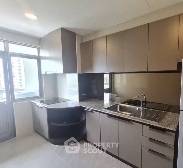 picture 3-BR Royal Castle Sukhumvit Near BTS Phrom Phong (ID 3132507) - 11/15