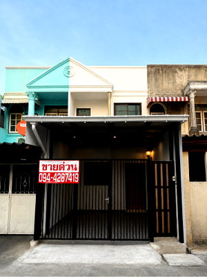 ทาวน์โฮม เซ็นทรัล พลาซ่า บางนา : 🏠 เจ้าของขายเอง 🏠 รีโนเวทใหม่ทั้งหลัง ทาวน์โฮม 2 ชั้น ซอยอ่อนนุช 44 | เดินแค่ 50 เมตร ถึง 7-11 | · ห่าง BTS บางจาก แค่ 2.9 กม.
