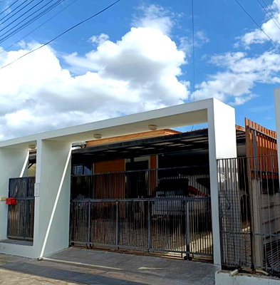 บ้านเดี่ยวให้เช่า : บ้านเดี่ยว ชั้นเดียว ใกล้หนองประจักษ์ มีอ่างอาบน้ำ