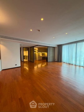 เลี้ยงสัตว์ได้ คอนโดสามห้องนอน ลาซิตตา เดลเร ทองหล่อ 16 ใกล้ BTS ทองหล่อ (ID 3196959)