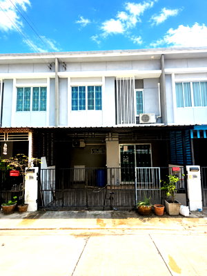 Townhouses for sale Phra Samut Jadee Samut Prakarn : 🔥 Great deal! 2-story townhome in Pracha Uthit – Suk Sawat 78 area, only 1.75 million baht! 🔥 Pruksa Ville 107/5 (Pracha Uthit – Suk Sawat 78)