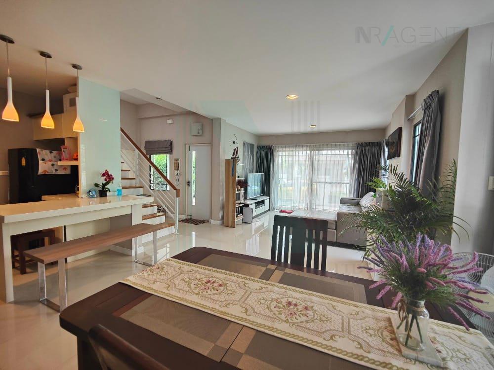 รูป ให้เช่าบ้านเดี่ยว 2 ชั้น มัณฑนา เลค วัชรพล 3 ห้องนอน 3 ห้องน้ำ - รูปที่ 3/8