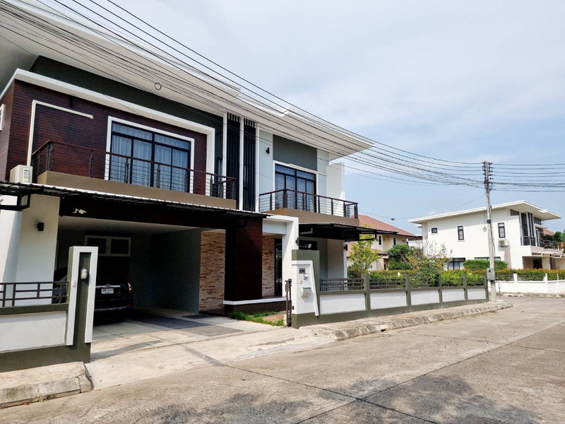 บ้านเดี่ยวให้เช่า : บ้านผู้บริหารให้เช่า | กุลพันธ์ 9 หางดง เชียงใหม่ Executive House • ใกล้ Lanna International School • เดินทางสะดวก