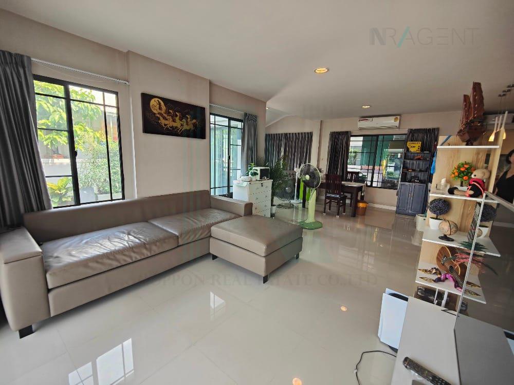 รูป ให้เช่าบ้านเดี่ยว 2 ชั้น มัณฑนา เลค วัชรพล 3 ห้องนอน 3 ห้องน้ำ - รูปที่ 2/8