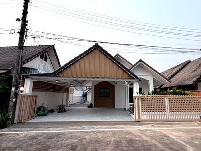 บ้านเดี่ยว ม.พายัพวิทยาเขตแก้วนวรัฐ : บ้านรีโนเวท ทำเลใกล้เซ็นทรัลเฟส แถมเฟอร์นิเจอร์ ฟรีโอน