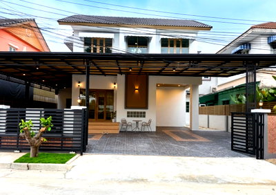 บ้านเดี่ยว กรุงเทพมหานคร : ม.วรารมย์ ราษฎร์อุทิศ16 ซอย37 แขวงแสนแสบ มีนบุรี บ้านเดี่ยว หลังใหญ่ ทำเลดี เนื้อที่เยอะ สวย หน้าบ้านไม่ชนใคร ใกล้รถไฟฟ้า