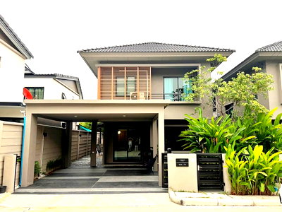 เช่าบ้านเดี่ยว มาร์เก็ต วิลเลจ สุวรรณภูมิ : ให้เช่า บ้านเดี่ยว อารียา โคโม่ โบทานิก้า บางนา 1 | แต่งครบ พร้อมอยู่ (H6950)