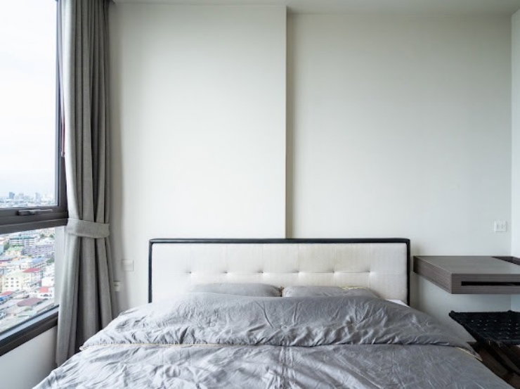 picture Large 1Bedroom High Floor with Enclosed Kitchen - 7/10