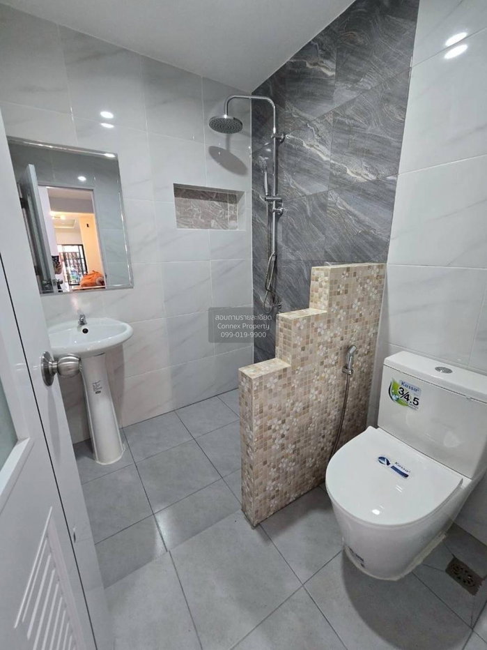 รูป ขายทาวน์เฮ้าส์/ทาวน์โฮม  บ้านธีรวรรณ รีโนเวทใหม่ บางชัน เขต คลองสามวา กรุงเทพ CX-126888 ✅ ทักไลน์ @connexproperty ตอบทันที ทีมงานมืออาชีพ ✅ - รูปที่ 9/12
