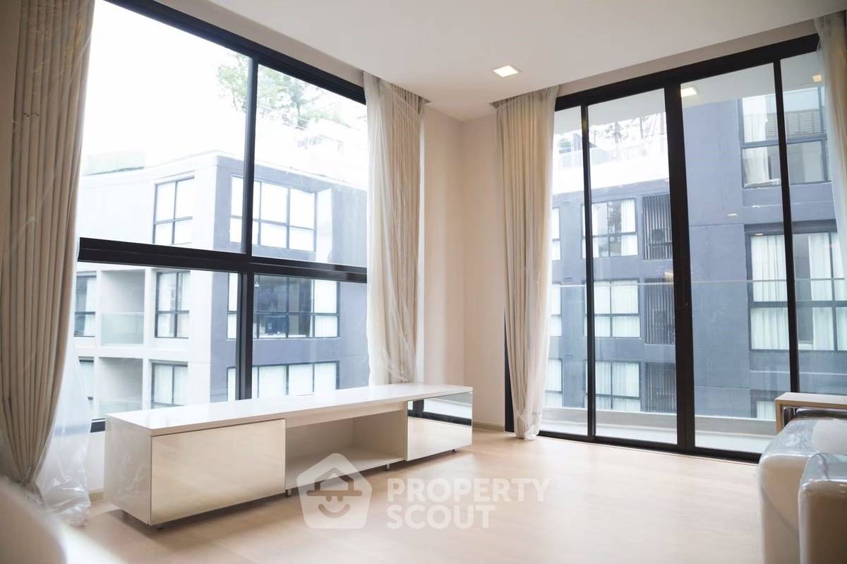 รูป คอนโด 2 ห้องนอน LIV @ 49 เดินทางด้วย BTS ทองหล่อ (ID 900604) - รูปที่ 4/9