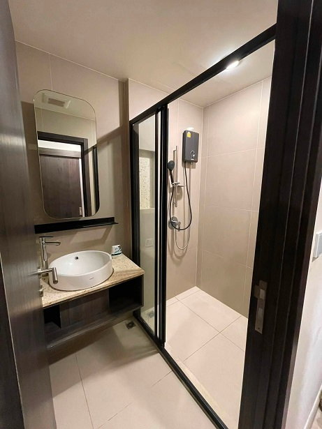 รูป **XT Huaikhwang | 1 Bedroom วิวสวน ชั้น 9 🌳** คุณจะได้ 1 ห้องนอน ในห้วยขวางที่ **ของครบ อยู่สบายและได้วิวสวน**เพียง 17,000 บาท เท่านั้น - รูปที่ 7/8