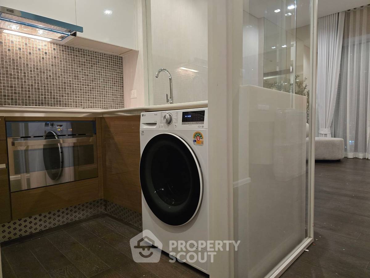 รูป คอนโดชั้น 33 สองห้องนอน The Saint Residences ใกล้ MRT พหลโยธิน (ID 3201496) - รูปที่ 8/13
