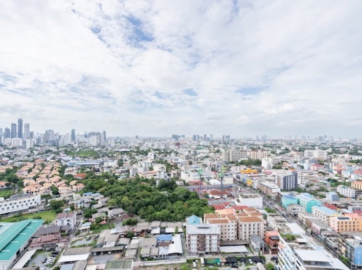 picture Large 1Bedroom High Floor with Enclosed Kitchen - 10/10