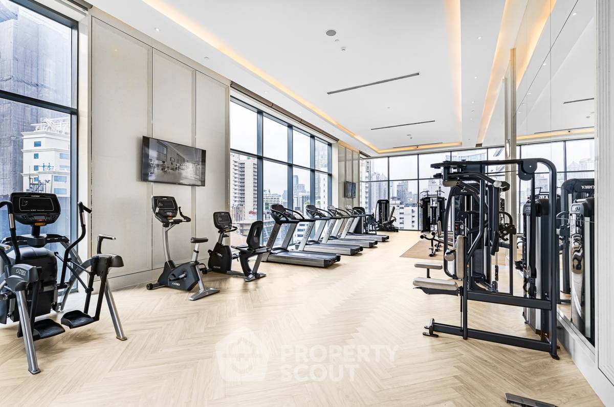 picture 20m From BTS Nana | 2-BR Q1 Sukhumvit Condo (ID 3200051) - 4/5