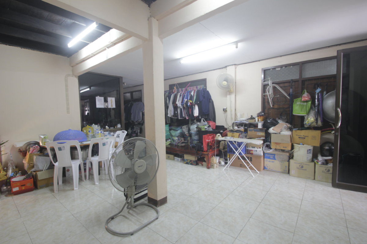 รูป บ้านเดี่ยว2ชั้น 30ตารางวา พุทธมณฑลสาย3 ซ.2 ถ.ทวีวัฒนา ริมถนนเมน หลังบิ๊กซีเพชรเกษม-สาย3 บ้านนอกโครงการอิสระไม่มีค่าส่วนกลาง เดินทางสะดวก ใกล้ถนนใหญ่ - รูปที่ 13/23