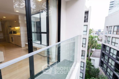 คอนโด 2 ห้องนอน LIV @ 49 เดินทางด้วย BTS ทองหล่อ (ID 900604)