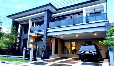 บ้านเดี่ยวให้เช่า : ให้เช่า The City Pattanakarn บ้านหรูสไตล์พูลวิลล่า