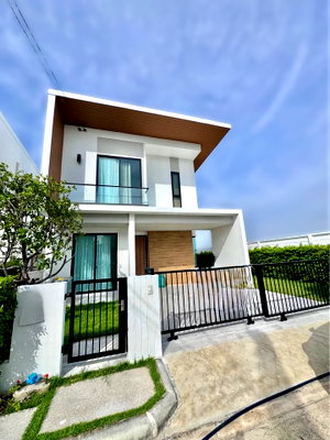 Houses for rent Samut Prakarn : For Rent Detached House COMO BIANCA II GH632