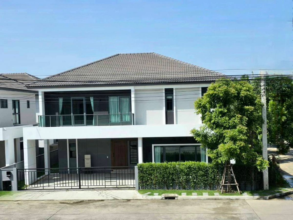 🏡✨ ให้เช่าบ้านเดี่ยวหรู 2 ชั้น – CENTRO วิภาวดี 📍 หลังมุม ใกล้ Clubhouse ทำเลดี เดินทางสะดวก ใกล้ รร. Harrow