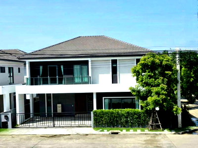 เช่าบ้านเดี่ยว หลักสี่พลาซ่า : 🏡✨ ให้เช่าบ้านเดี่ยวหรู 2 ชั้น – CENTRO วิภาวดี 📍 หลังมุม ใกล้ Clubhouse ทำเลดี เดินทางสะดวก ใกล้ รร. Harrow