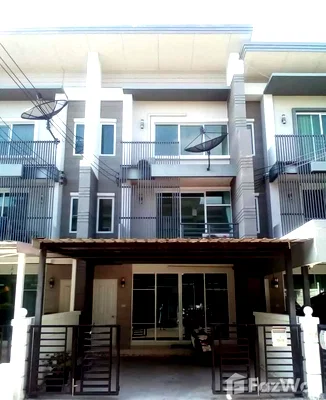 Townhouses for rent : 3 Bedroom Townhouse for rent at Town Avenue Rama 9 1024274