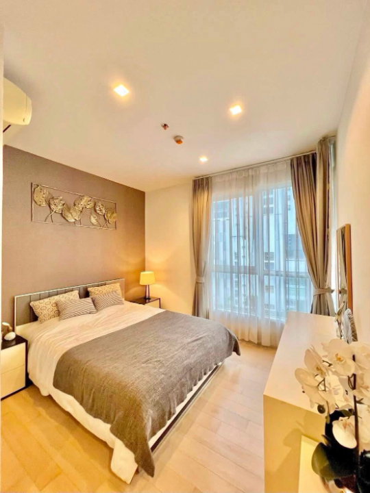 picture  HQ                        Thonglor  - 5/10
