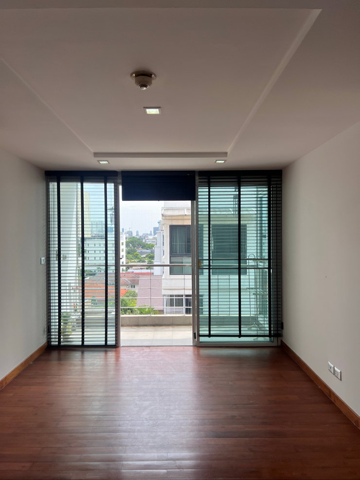 Are you seeking a spacious room 2 beds 2 bath in Ari? 